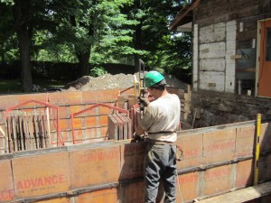 Service de coffrage de mur de fondation en béton à Montréal, Laval, Rive-Nord, Longueuil, Rive-Sud, Saint-Jérôme, Laurentides, Repentigny, Lanaudière, .. / Entrepreneur Fondations Montréal